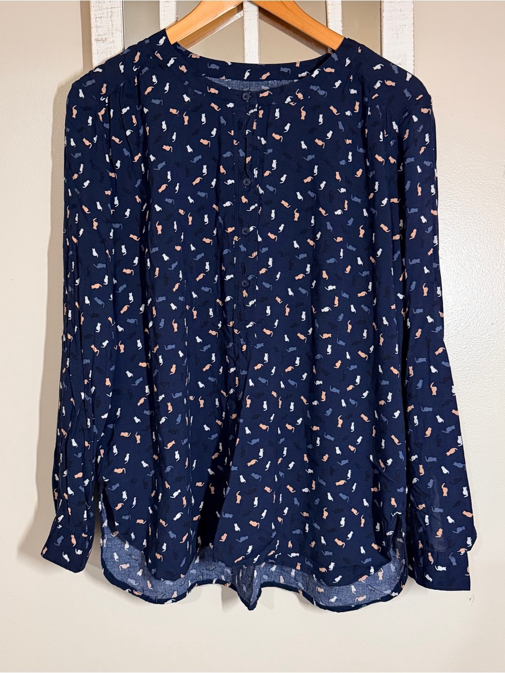 LOFT Quirky Whimsical Navy Blue Cat Print Long Sleeve Blouse Size L